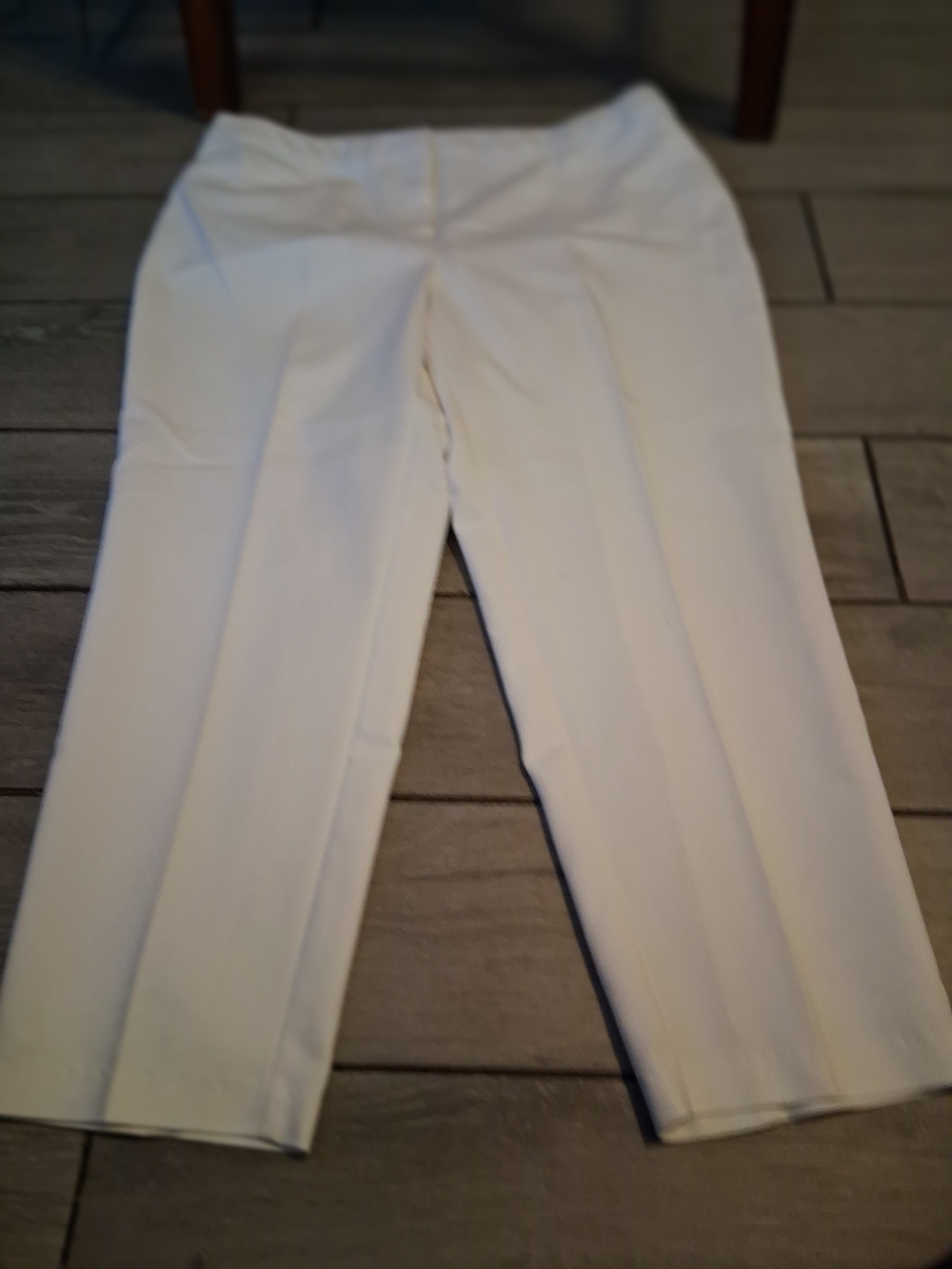 Rafaella White Capris - Straight Leg Women's Pants